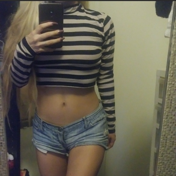 Forever 21 Tops - Forever 21 Striped Crop Top